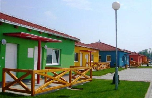 Prázdninové pobyty v HOLIDAY VILLAGE SENEC poblíž Aquaparku Senec